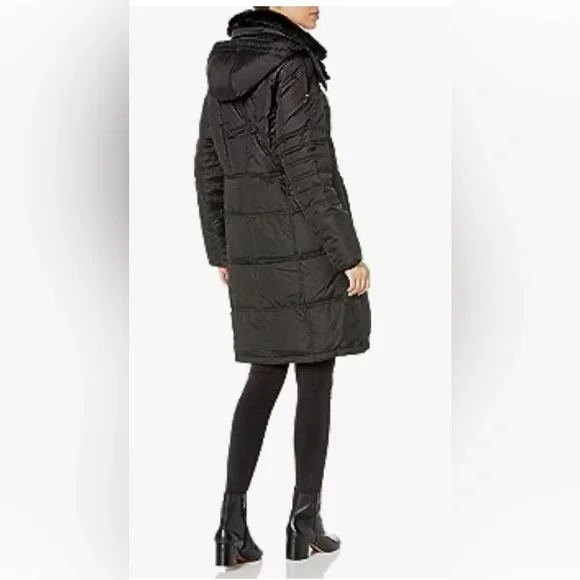 NWT-LONDON FOG Women's Chevron Coat with Faux Fur Trimmed Hood - Picture 2 of 8